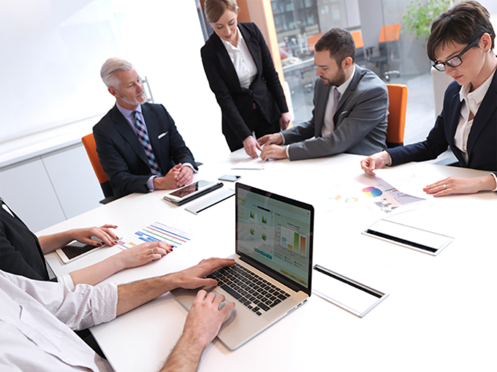 six people in a business meeting