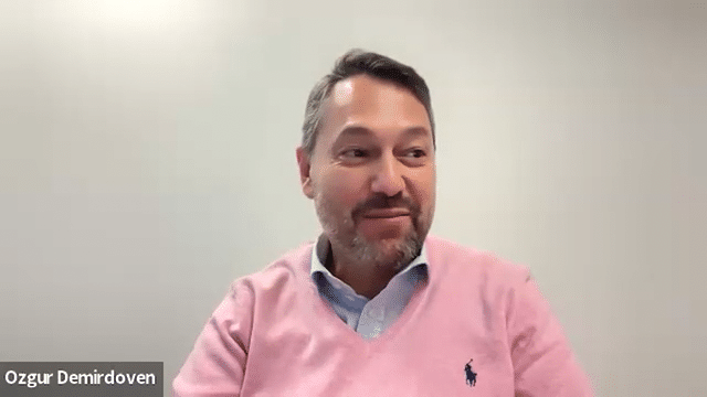 Vid-698_The-Disruptors_wLiz-Farr_134_Oz-